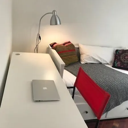 Martina. Tres Hab. Centro