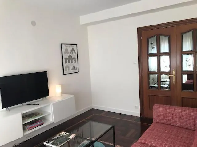 Martina. Tres Hab. Centro Бургос