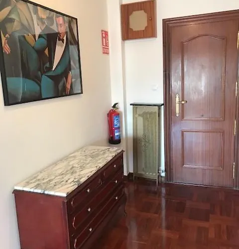 Martina. Tres Hab. Centro Апартаменты *