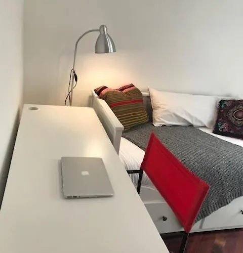 Martina. Tres Hab. Centro